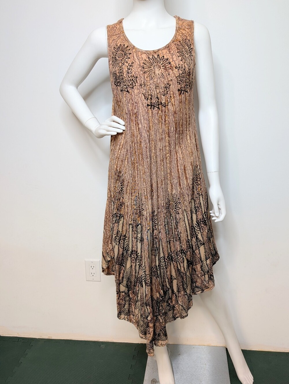 Y2K Flowy Light Weight Tan & Black Tie-dye Sleeveless Sundress Floral Boho